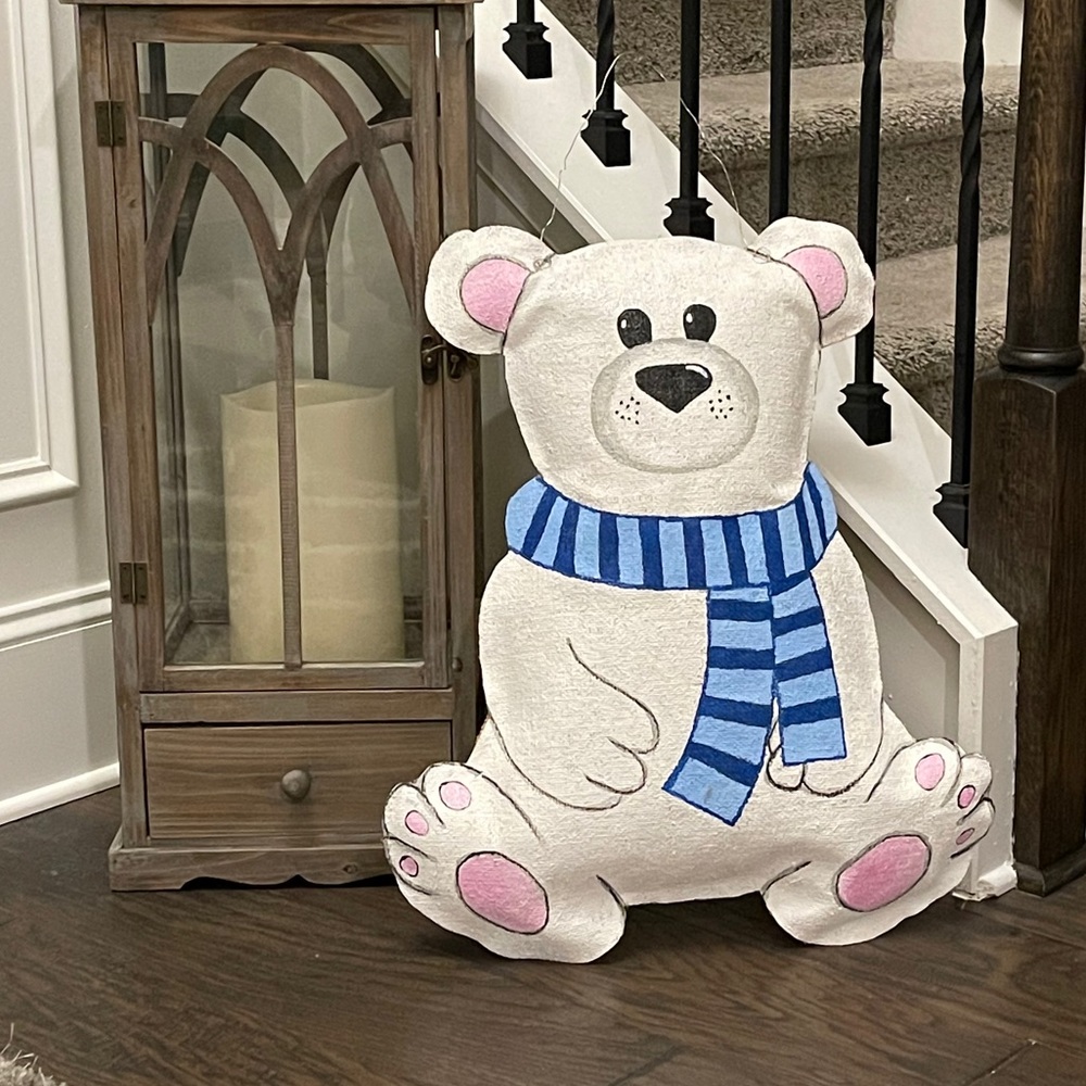 Door hanger wreath holiday valentine polar bear